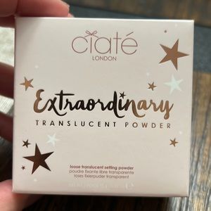 Ciate extraordinary translucent setting powder. Never used